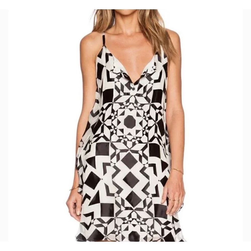 Alice + Olivia Rhi Tiered Hem Tank Dress - Picture 3 of 10